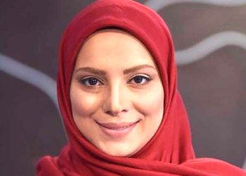 فیلم جدید از چهره ساده و زیبای روشنک عجمیان / چقدر بی آرایش زیباتره!