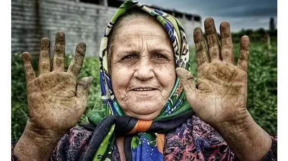 آقای رئیس جمهور حقوق‌ها به گرد تورم نمی‌رسند/ افزایش دستمزدها به رونق اقتصادی کمک می کند + صوت 