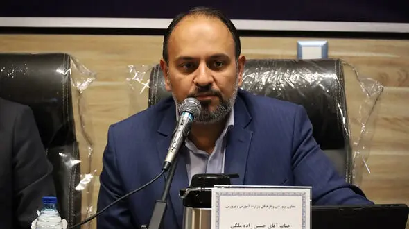 معاون وزیر آموزش و پرورش: بسیاری از نوجوانان به دلیل تمایل به زیبایی به بی حجابی روی می آورند