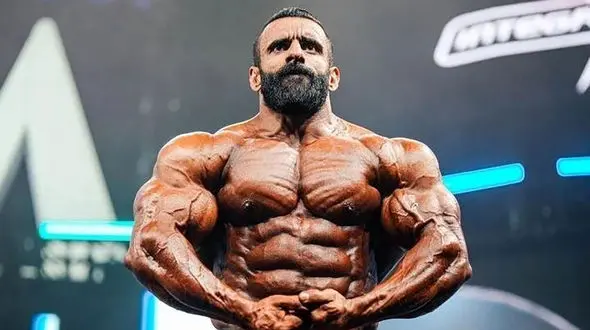 هادی چوپان: خنجر به پهلویم زدند / گرگ ایرانی از مستر المپیا قهر کرد + فیلم