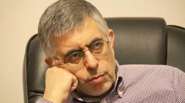 عکس ماشین آمریکایی  ضدگلوله کرباسچی وقتی شهردار تهران بود !