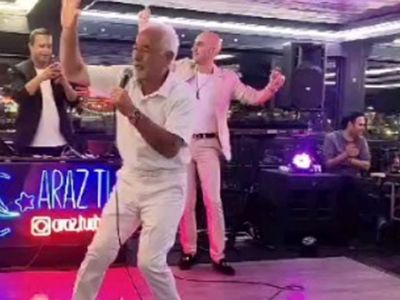 فیلم صادق بوقی در کشتی پارتی  استانبول ترکیه ! / /  آوازخوانی رقصانش را ببینید