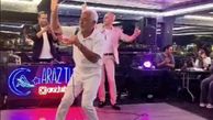 فیلم صادق بوقی در کشتی پارتی  استانبول ترکیه ! /  آوازخوانی رقصانش را ببینید