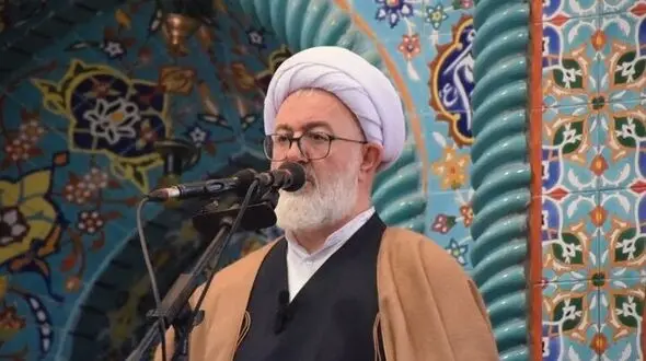 امام جمعه شاهرود خطاب به پزشکیان: چرا مردم شاهرود هنوز از آب پایدار محروم‌اند؟ به داد این مردم برسید