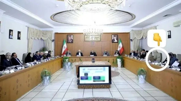 عکسی از صندلی خالی همتی در جلسه هیات دولت 