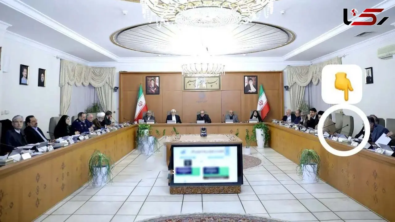 عکسی از صندلی خالی همتی در جلسه هیات دولت 