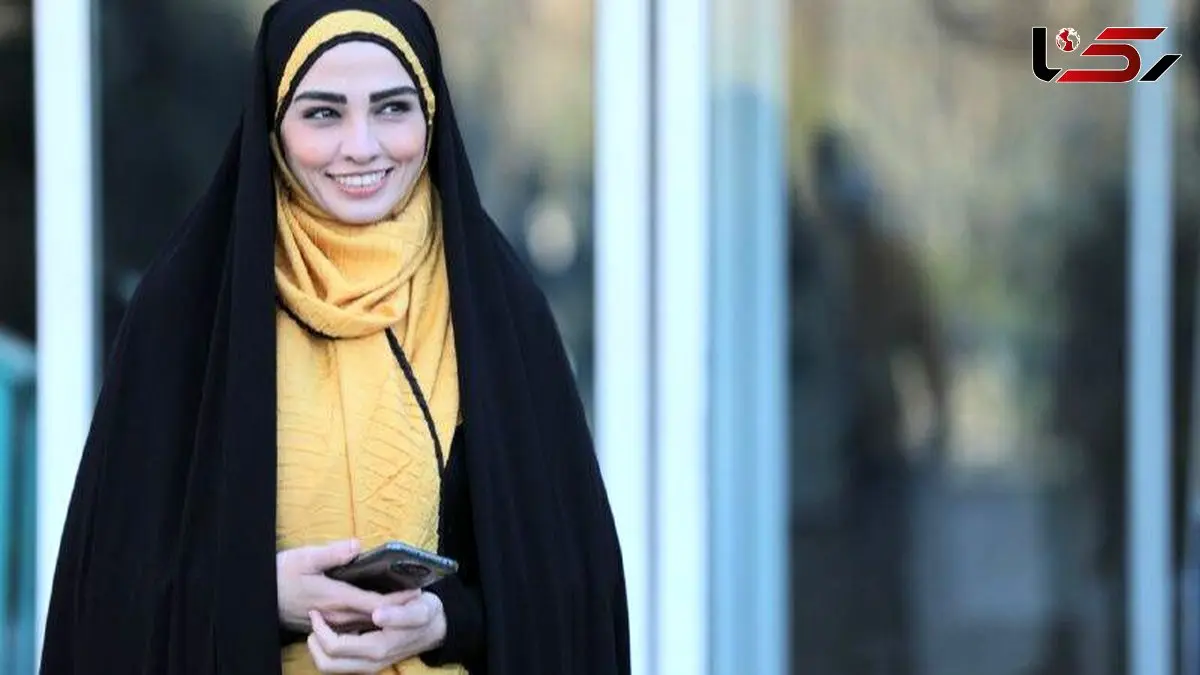 ژست هنری و خاص سیما خضرآبادی در باند هواپیما