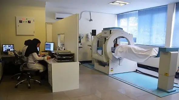 تاثیرات بلندمدت پرتو گاما بر سلامت تکنسین‌ های پزشکی هسته‌ ای