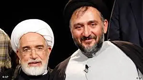 خوش و بش خانوادگی یار خاتمی با کروبی پس از 11 سال