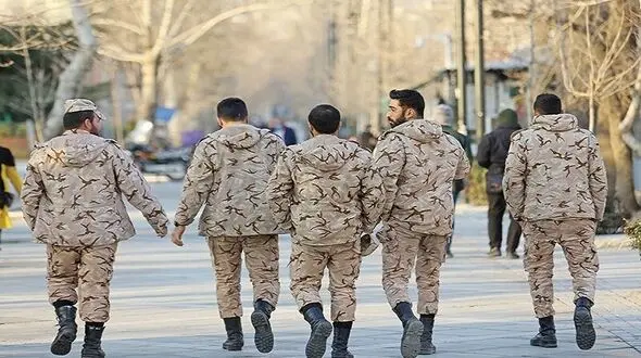 دهنوی خطاب به رئیسی: منع به‌کارگیری مشمولان سربازی، بیکاری صدها هزار نفر را در پی دارد + متن نامه 