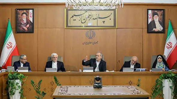  تشکیل کمیته سه نفره برای بررسی و جمع‌بندی موضوع افزایش اختیارات استانداران استان‌های مرزی