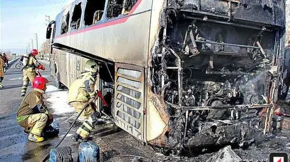 آتش سوزی اتوبوس شهری در صالح آباد تهران + عکس