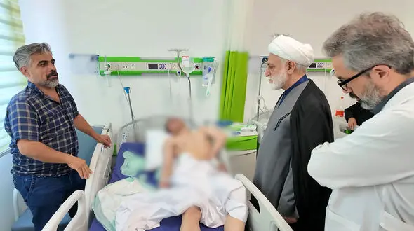 عیادت رئیس قوه قضاییه از مجروحان حمله اسرائیل به زندان اوین + عکس و فیلم