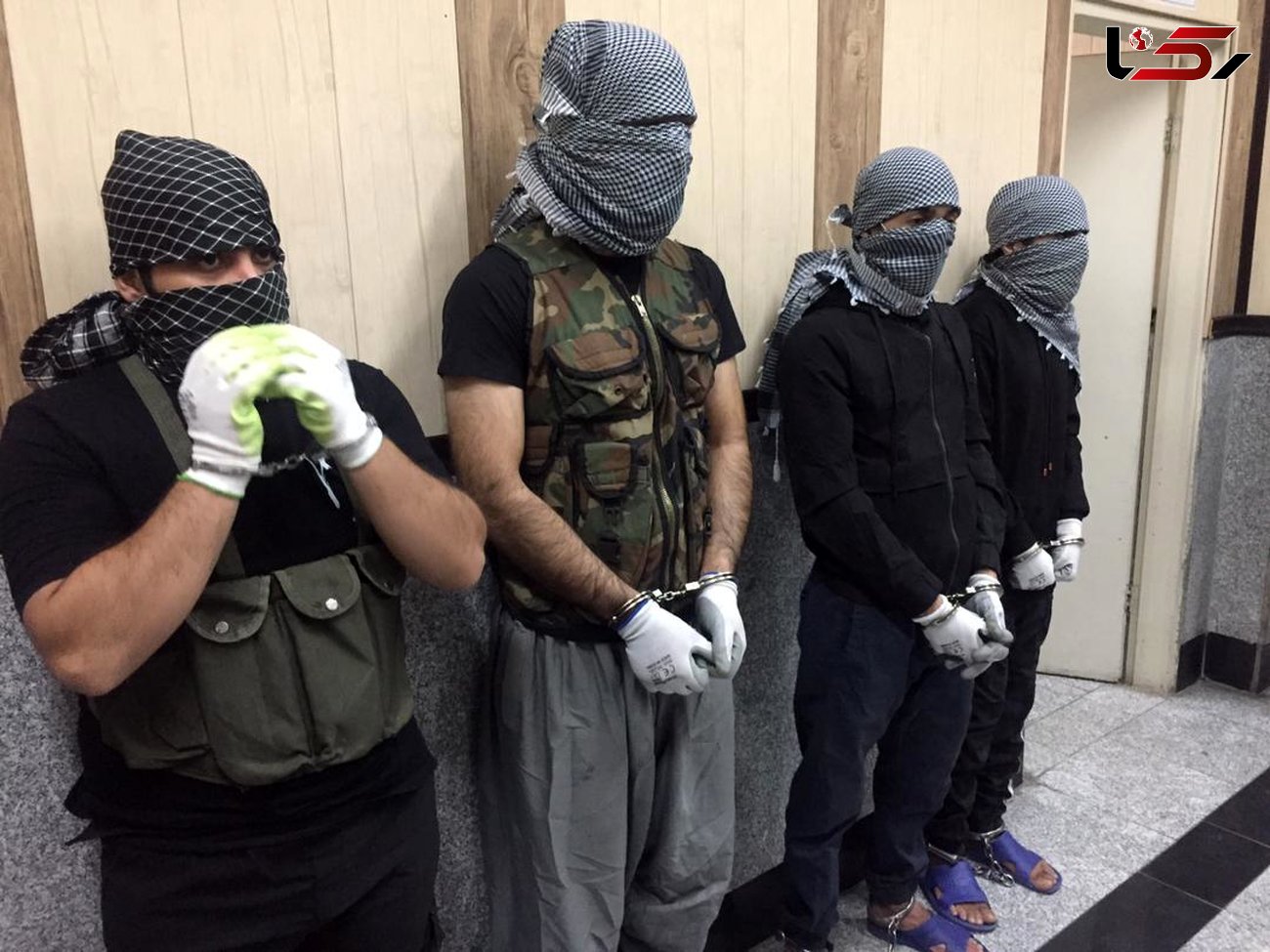 فیلم گفتگو و لحظه حمله خطرناک ترین دزدان مسلح به 4 طلافروشی تهران / پوشش داعشی داشتند + عکس