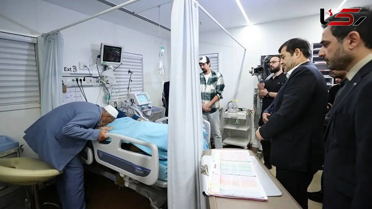 دنیامالی پس از عیادت صابر کاظمی / ناامید نیستیم؛ مردم دعا کنند