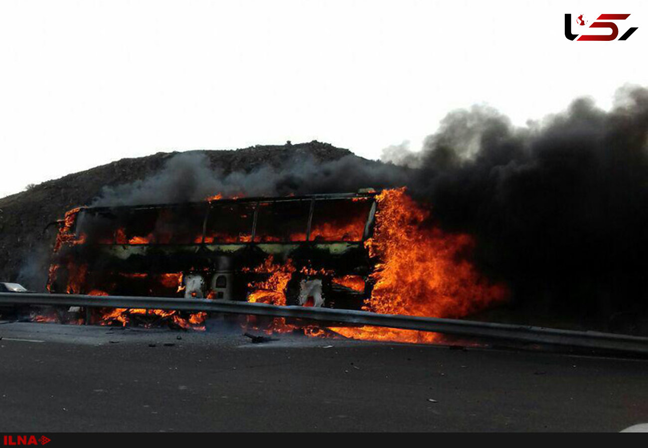 آتش سوزی اتوبوس مسافربری در جاده سنندج / تلفات جانی نداشت