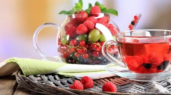 خطرات چای های میوه ای را بشناسید/این اسید دشمن سلامت دندان است