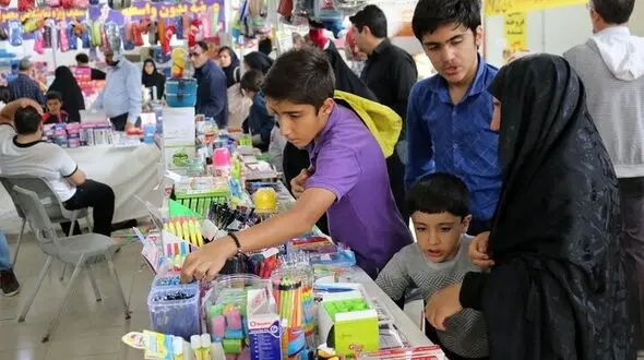 برپایی نمایشگاه ویژه گشایش مدارس در خرم‌ آباد با 90 غرفه