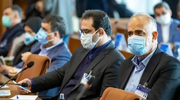 باید دکان برخی مدارس فوتبال جمع شود