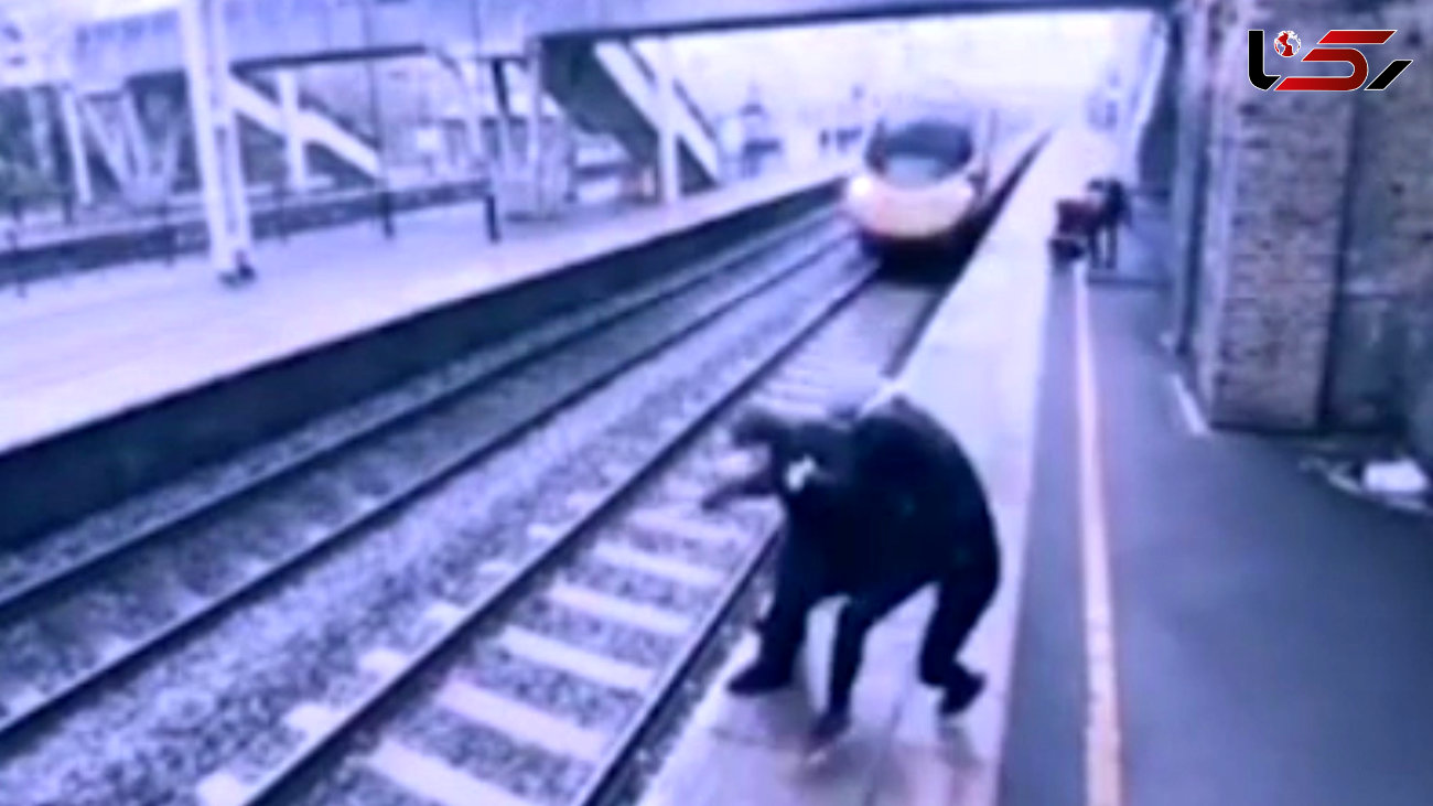 یک زن نگذاشت مردی در مترو خودکش کند! + فیلم عجیب