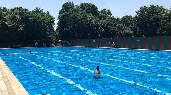 عکس های حضور آقایان در استخر روباز زنانه  تهران ! / در مجموعه شهربانو شاهدش بودیم !