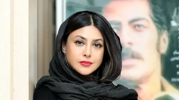 فیلم و عکس های دکوراسیون فوق گرم و لوکس خانه آزاده صمدی/  مبلمان فوق خوش رنگ و باکلاس !