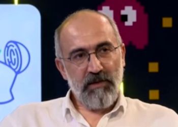 هادی حجازی‌فر: اینستا رو بلد نبودم هرکس .../ شهرت و.../  منم بهش.../ تو چه صلاحیتی داری...؟/فحش های فجیع میدادن بهم....!