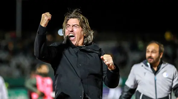 مذاکره ساپینتو با ستاره خارجی آلومینیوم در حین بازی!