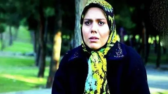 تصاویر خانوادگی بازیگر آوای باران به همراه پدر مادر و برادرش