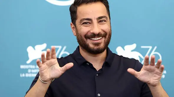 عکس ا نوید محمدزاده در یکی از هتل های ایران