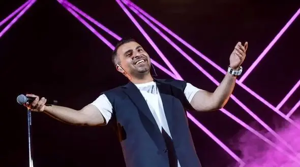 فیلم آواز باشکوه و جگرسوز علیرضا طلیسچی با گوله گوله اشکایش تو کنسرت /  تصویرسازی جذاب از دلبر زیباش