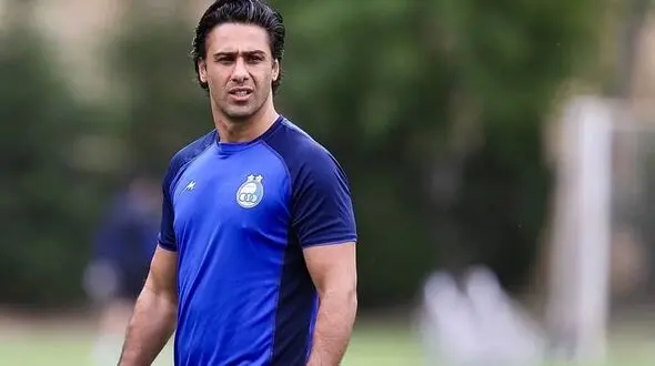 پرداخت پاداش دربی از جیب فرهاد مجیدی