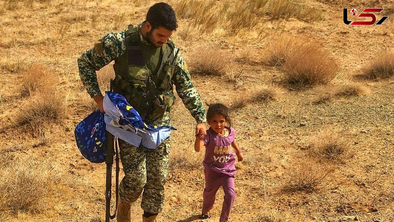 عکسی از مهربانی ارتش ایران با کودک افغان یتیم شده به دست طالبان !