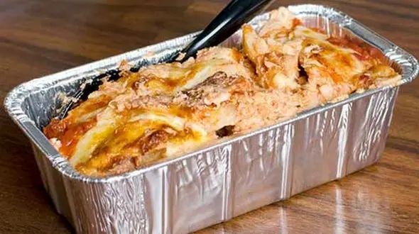 در چه ظروفی نباید غذا پخت؟