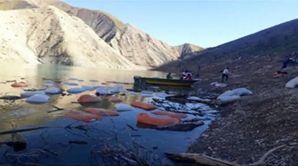 گرفتار شدن عشایر لردگان در سیلاب