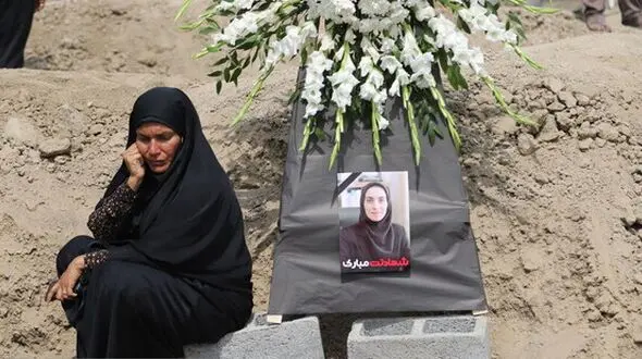 شلیک سه موشک به مدرسه ای در ایران و مرگ ۱۶۳ کودک/ حمله آمریکا به مدرسه میناب؛ از مرگبارترین کشتارهای کودکان/ سکوت متحیر کننده جهان!