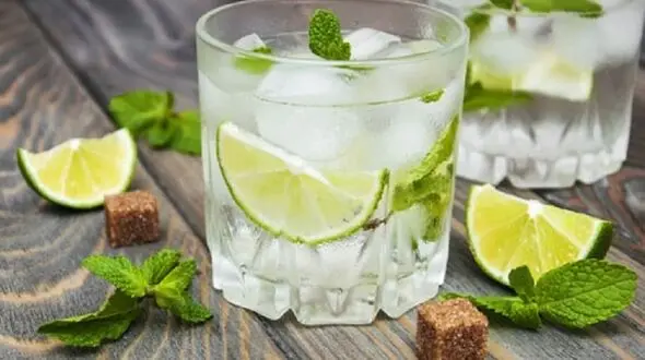 نوشیدنی های گوارا برای خنک شدن در هوای گرم+دستور تهیه