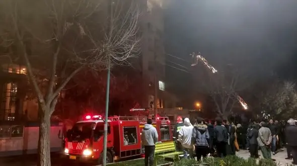 نجات 16 کرمانشاهی از دل آتش / همه در یک قدمی زنده سوختن+ فیلم