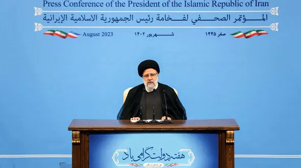 رییس جمهور: همه شاخص‌ها نشان دهنده رشد، تلاش و پیشرفت است / رایگان شدن آب و برق و گاز خانواده‌های کم درآمد در برنامه دولت است