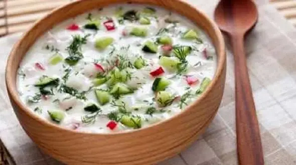 سوپ سرد پیشنهاد روزهای گرم تابستانی+دستور تهیه