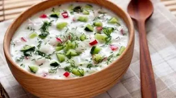 سوپ سرد پیشنهاد روزهای گرم تابستانی+دستور تهیه