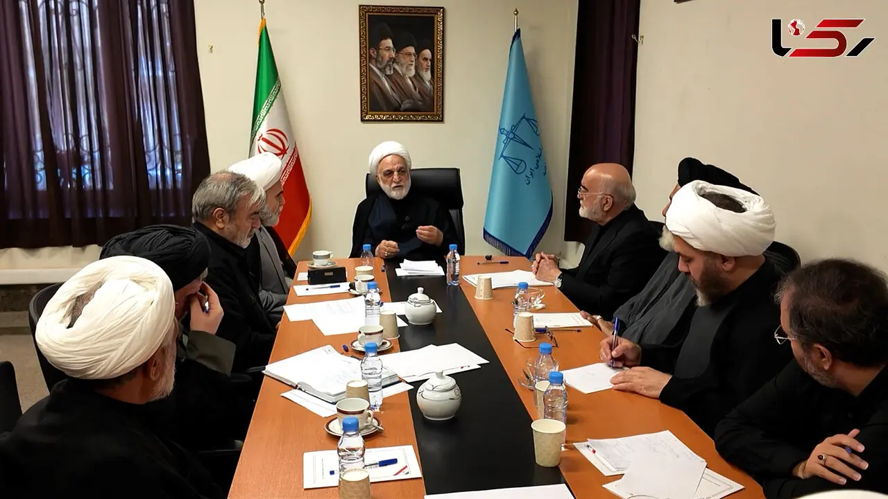 رئیس قوه قضاییه : اموال مقامات آمریکایی را توقیف می‌کنیم/  جنایات جنگی آمریکا را پیگیری قضایی می کنیم