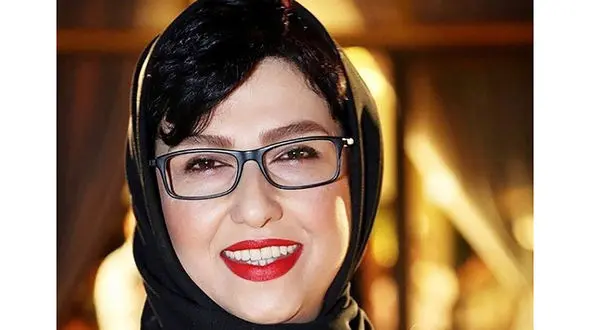 ببینید / فیلم شیر خوردن حیوان پاستیلی خانم بازیگر ایرانی / نامش کولی خانم زیباست