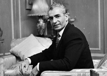 سفر به ایام قدیم سال 1345 / سورتمه سواری محمدرضا و فرح پهلوی تو سوئیس