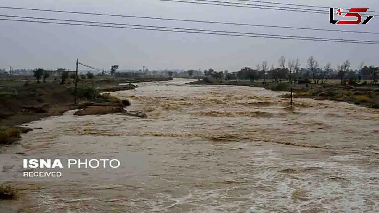 عکس تلخ از 3 خواهر و برادر کودک که سیل جان آنها را گرفت / غم در استهبان