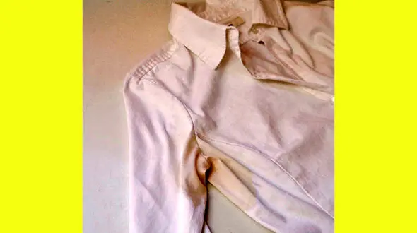 روشهای پاک کردن لکه عرق از روی لباس 
