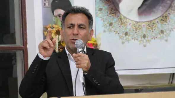 سپهوند : برخی درون مجلس از دولت سایه دستور می گیرند
