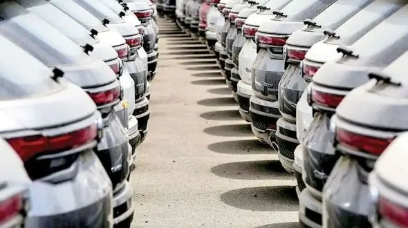 متقاضیان نسبت به عرضه خودروهای خارجی ناامید شدند