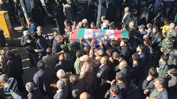 استقبال از پیکرشهید الیاس چگینی در قزوین+فیلم/عکس