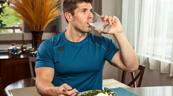 عادت های اشتباه بعد از غذا خوردن چیست؟